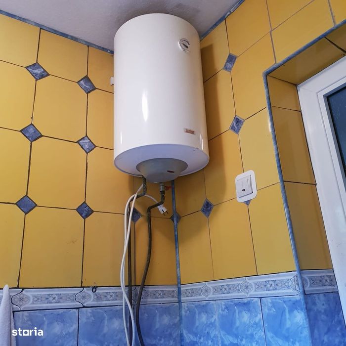 Casă 5 camere cu mansardă și garaj în Bucium