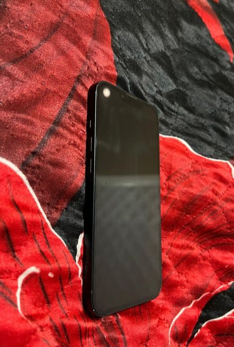 Iphone 13  128 ГБ в хорошем состоянии