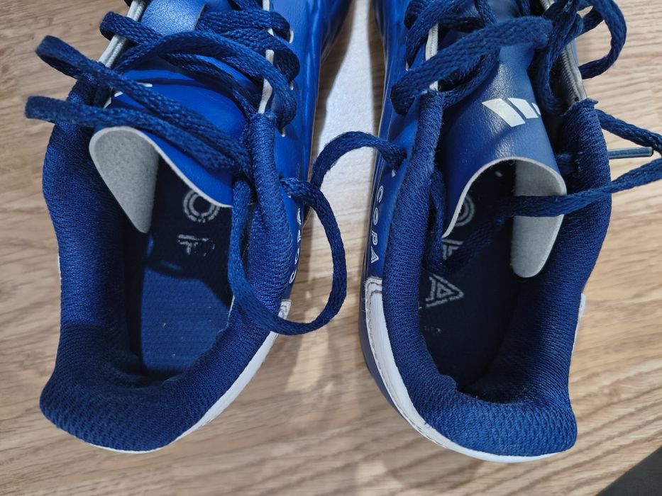 Ghete Fotbal COPA PURE  no 36 2/3
Ghete de fotbal copii