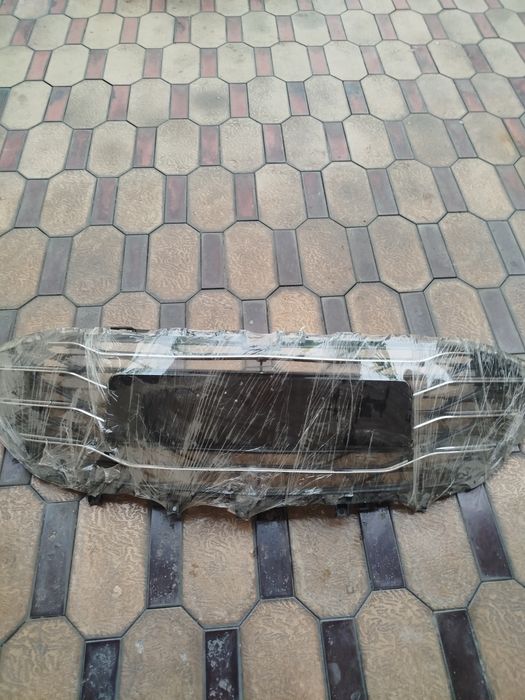 Решотка облицовка для Малибу 2 новая не пользования