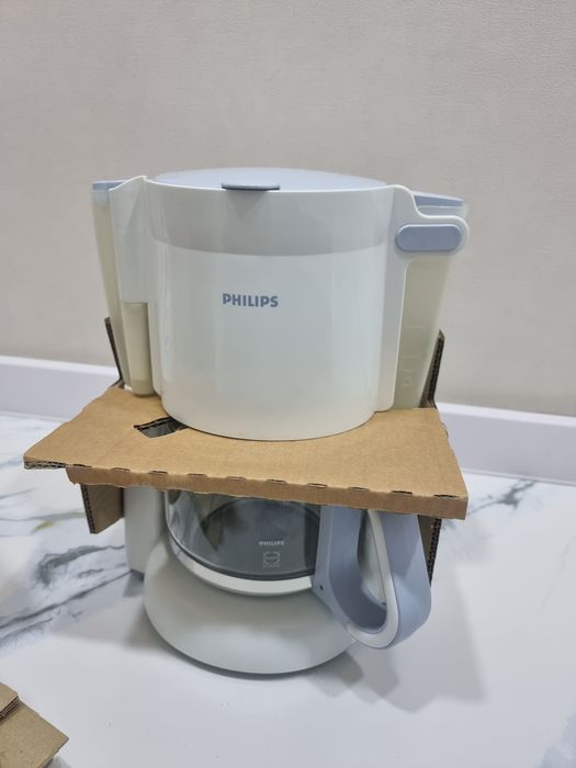Продам кофеварку Phillips hd 7448