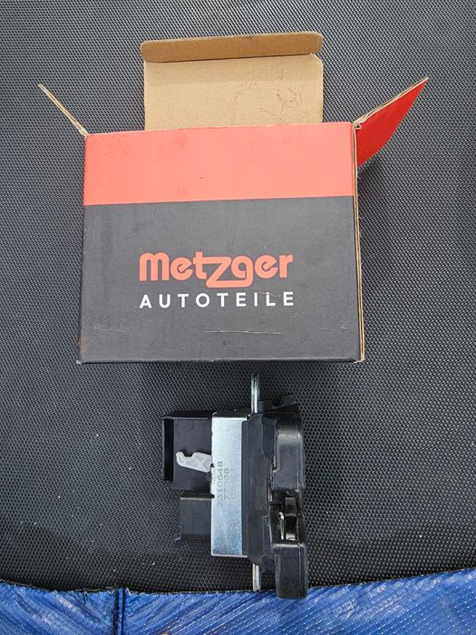 Broască / Încuietoare Haion VW Golf 5, 6, Passat B6, B7, Touran