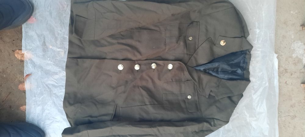 Военная форма, вещи для тревожно чемодана