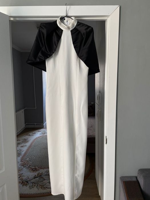 Платье вечернее