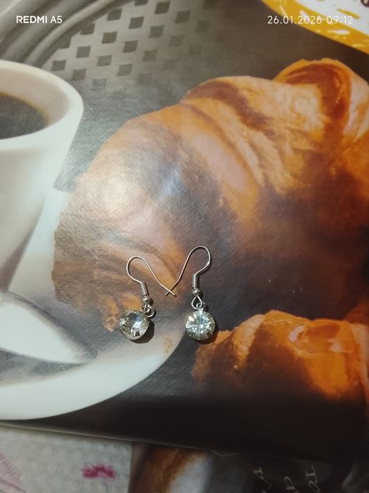 Продавам комплект обеци от 3 броя