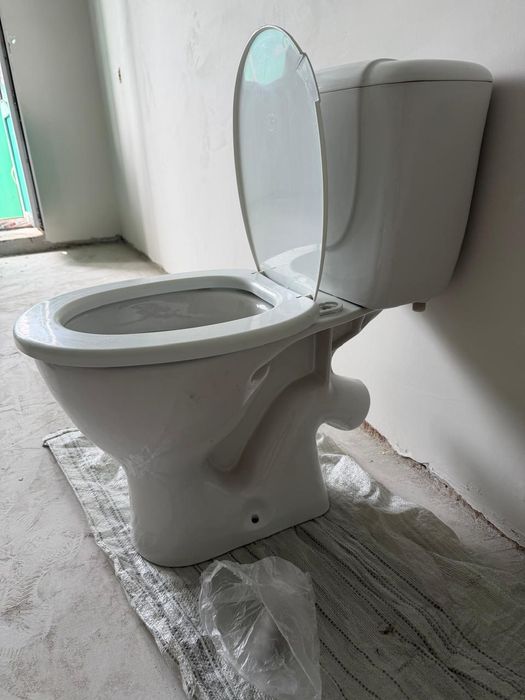 Унитаз с бочком б/у