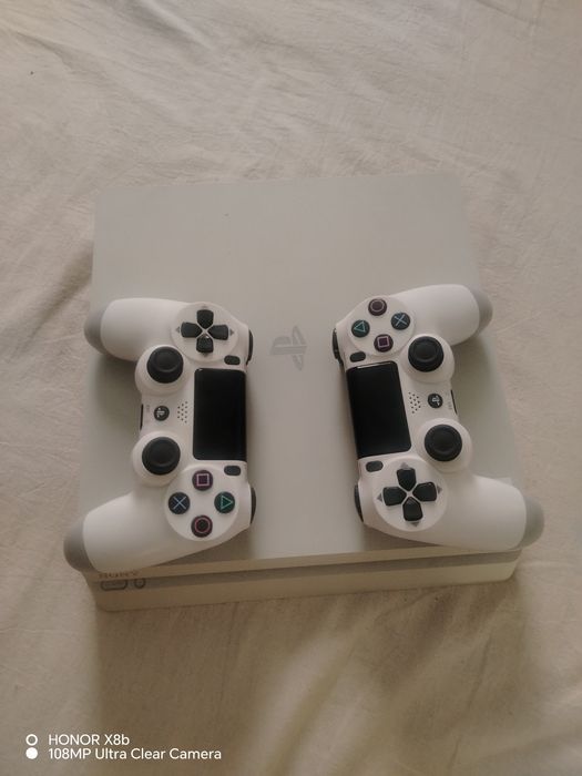 PlayStation 4 slim