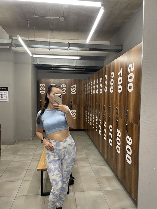 Продам спортивную одежду