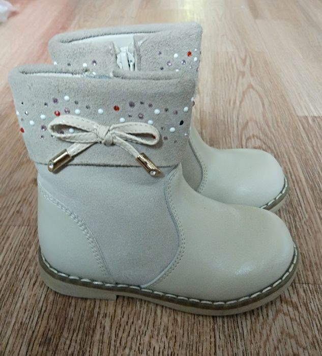 Сапоги деми новые