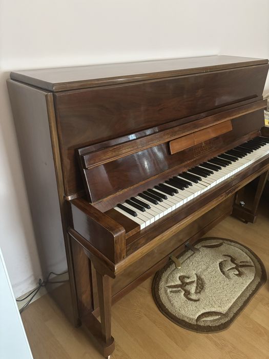 Pianină Steinberg Berlin