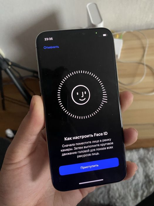 iPhone X в идеальном состоянии