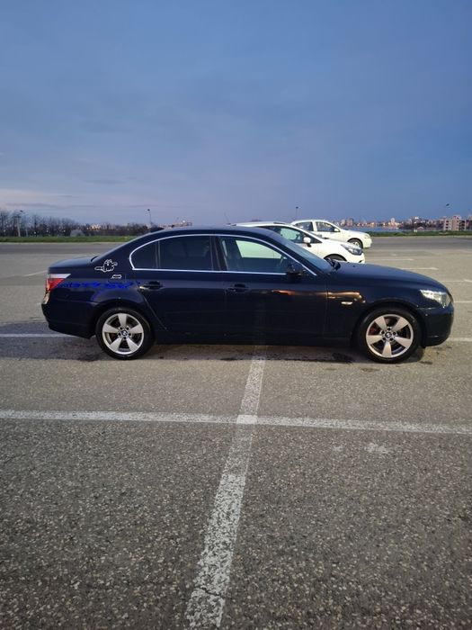Vând BMW e60 525d