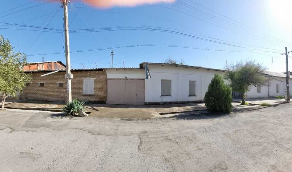 Продаётся дом в центре города, по улице Льва Толстого