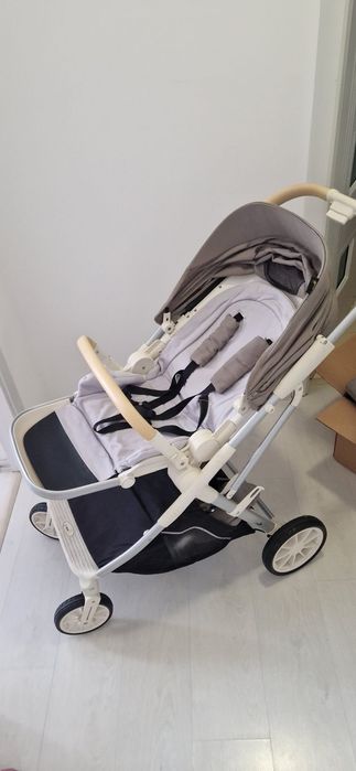 Vând cărucior copii 350 Ron ,foarte bun!