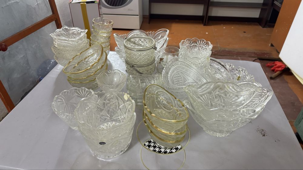 Продам посуду (торг уместен)