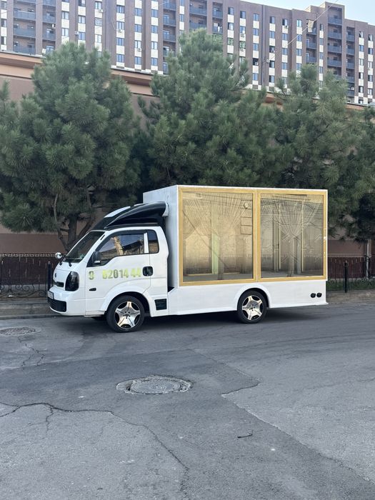 Той маросим мошинаси ва сарпо сандиклар