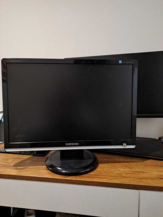 Монитор  Samsung