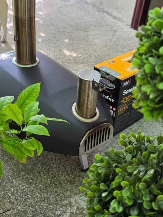 Фурна за пица Ooni Fyra 12 - на дървени пелети