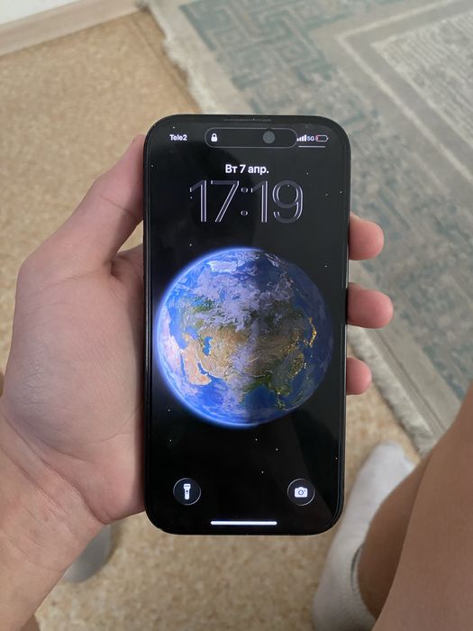 айфон 15 срочно продам