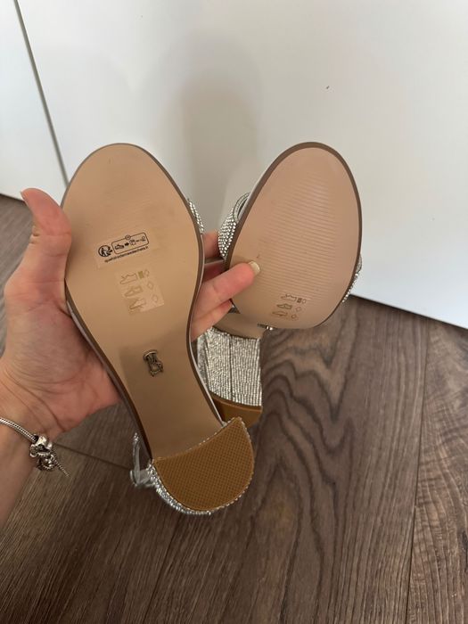 Обувки токчета Steve Madden лъскави бляскави 40 номер камъни