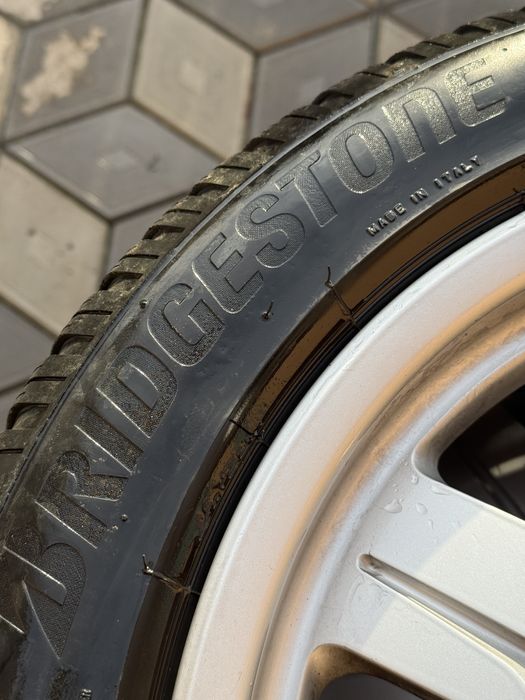 Jante aliaj Audi R17 plus cauciucuri de iarna bridgestone Bc