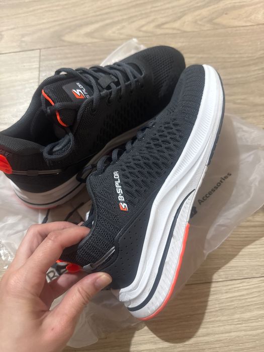 Кроссовки мужские