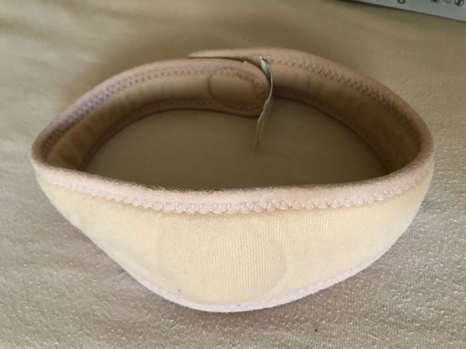 колан за прибиране на пъпчето на бебе