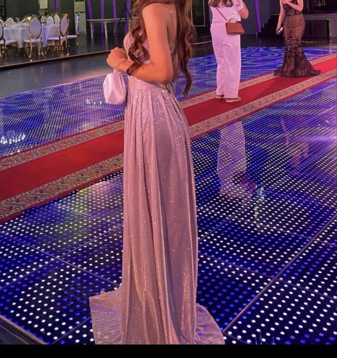 Вечернее платье на выпускное