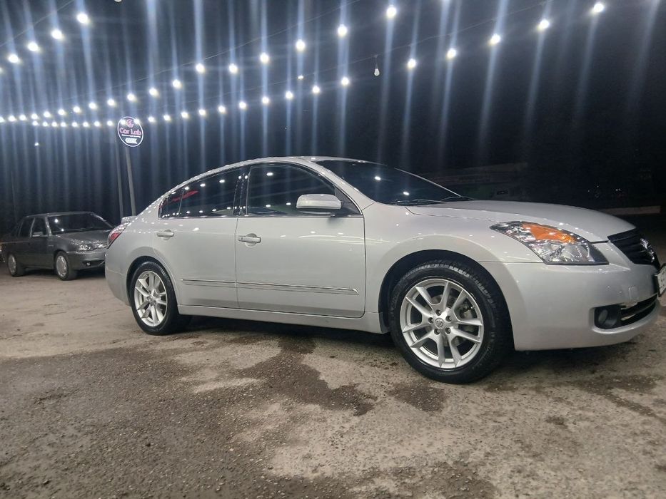 Nissan Altima 2008