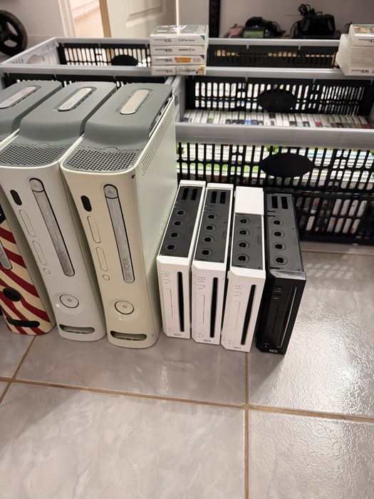 Lot jocuri video și console Xbox 360, PS3, Nintendo Wii
