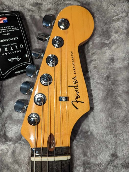 Fender Ultra Stratocaster-USA