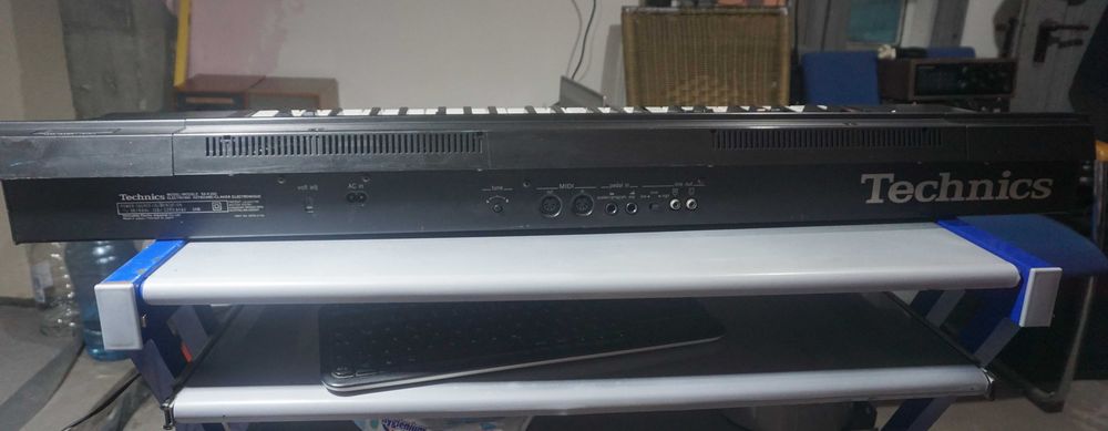 Orga/clapa electronica retro / Technics K350