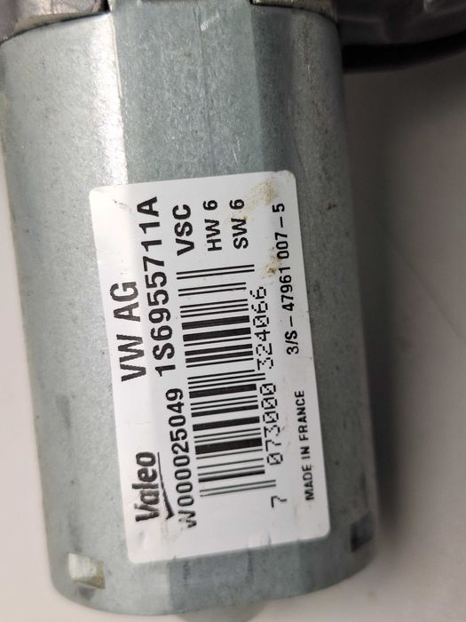 моторчето за задна чистачка  VW, UP, POLO, GOLF