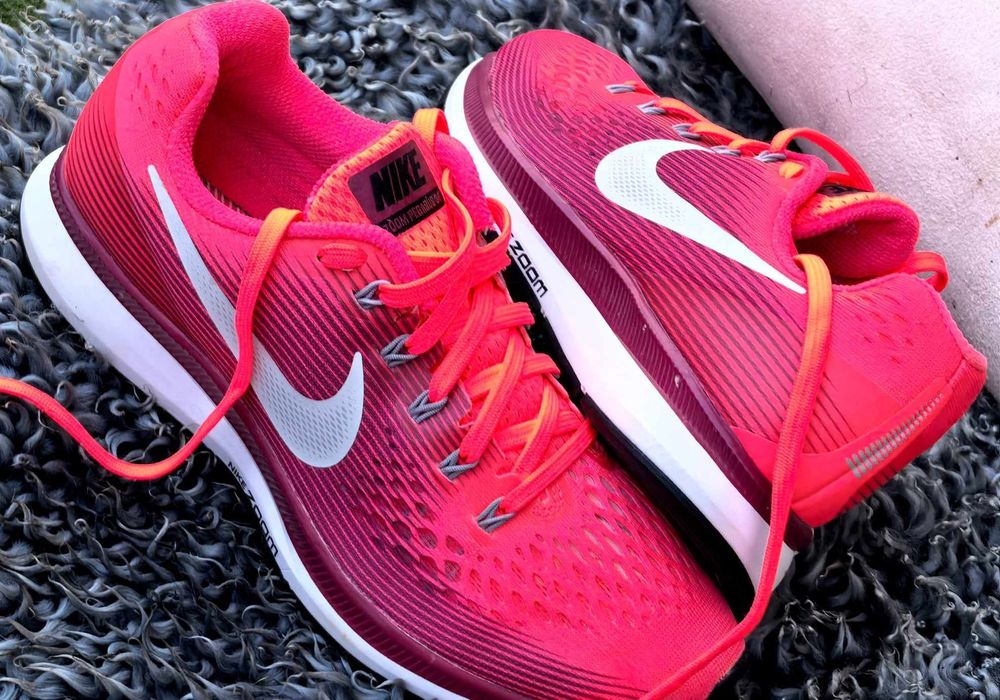 Nike оригинални дамски сникърси 38.5 номер