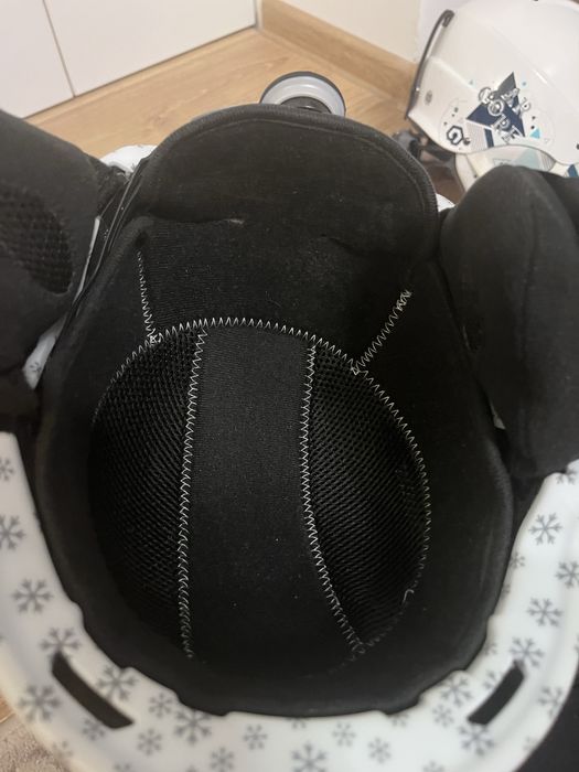 Vand casca de schii femei marca Blizzard, in stare excelenta