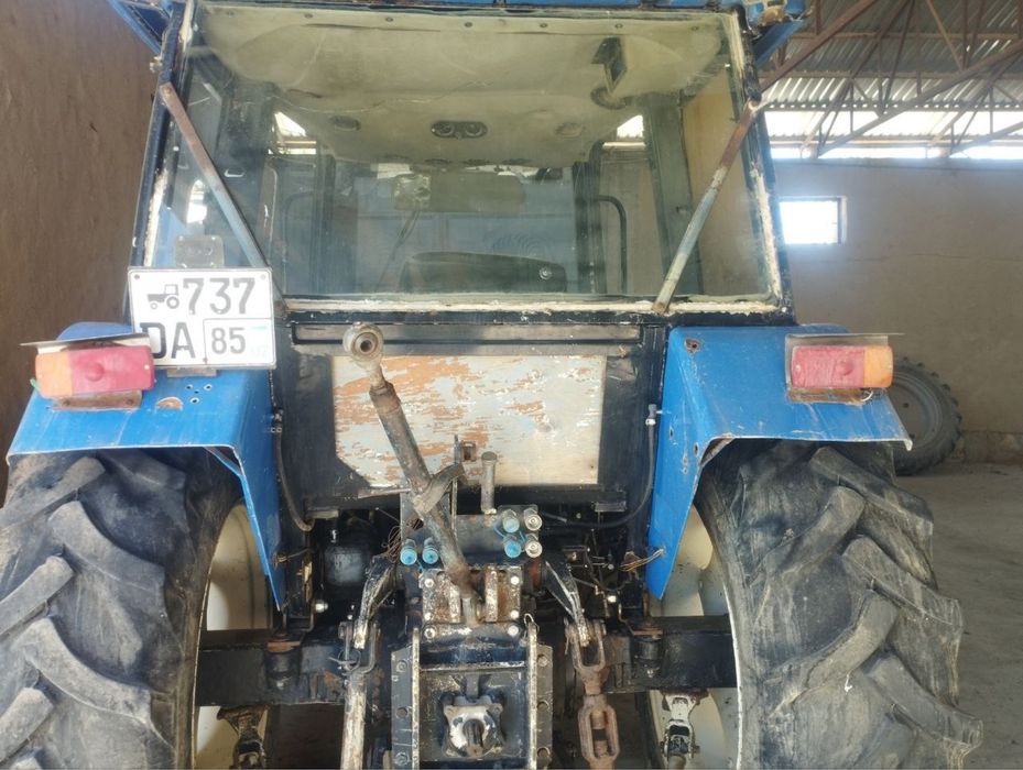 Traktor sotiladi 2012