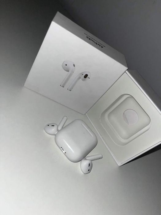 Airpods 2 casti.