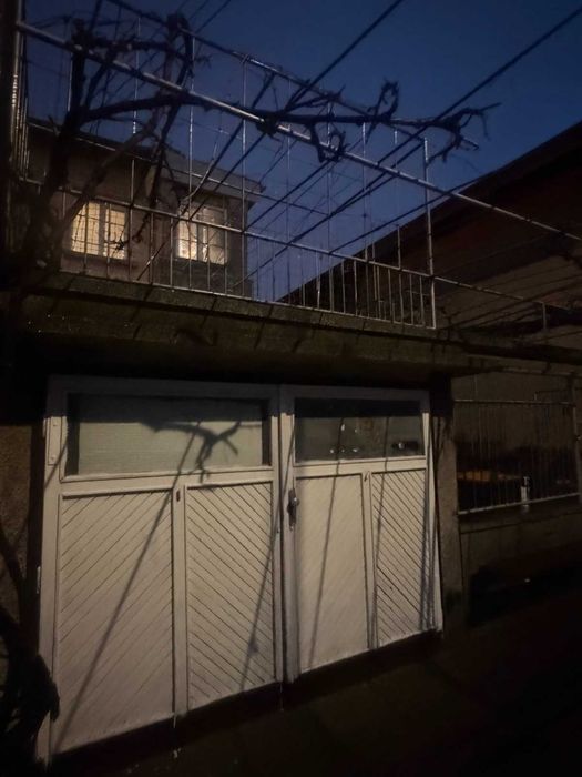 Етаж от къща - под наем, Широк център