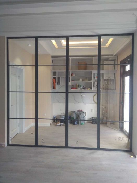 Межкомнатные стеклянные перегородки