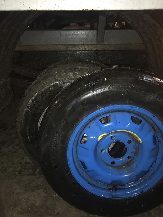 Продам шины 175/90 R16