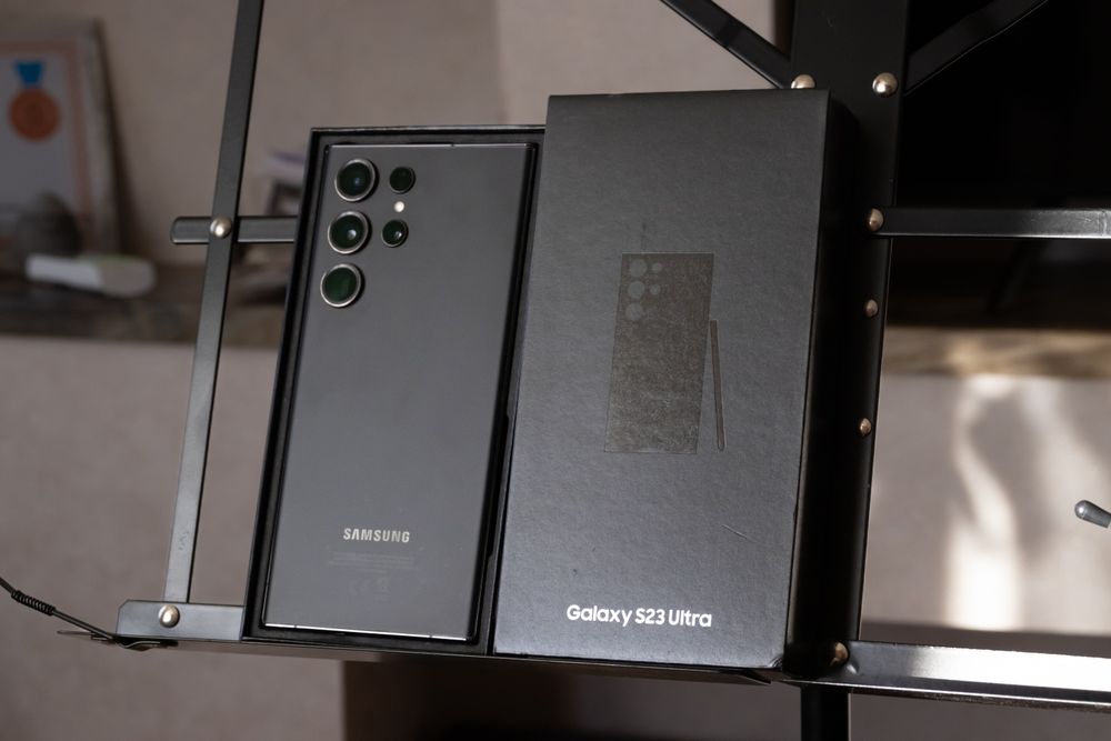 Samsung Galaxy S23 Ultra (256 Гб)