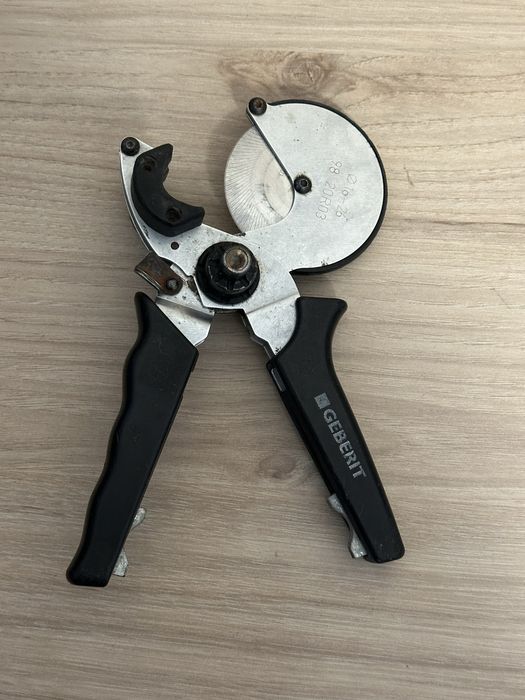 Geberit ножици за PE-Xc