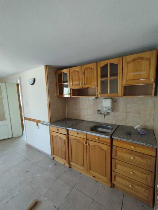 Продава се Къща в с. Кошничари, Област Търговище - 150 кв.м за 306 €/кв.м - Снимка #13