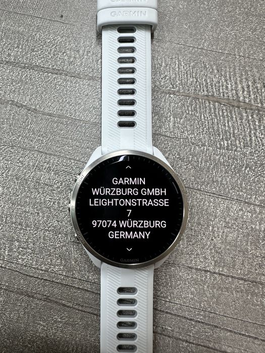 Спортивные смарт-часы Garmin Forerunner 965