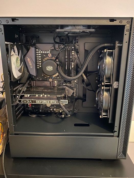 Asamblare PC Custom, Curățare Console (PS5/PS4/Xbox) & Reparații Controllere