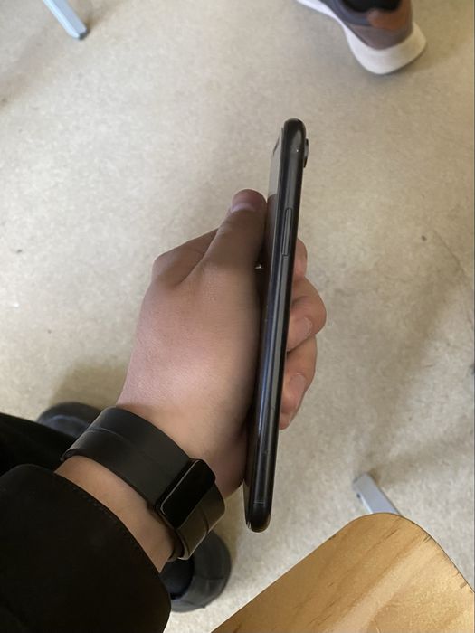 IPhone XR срочно продам