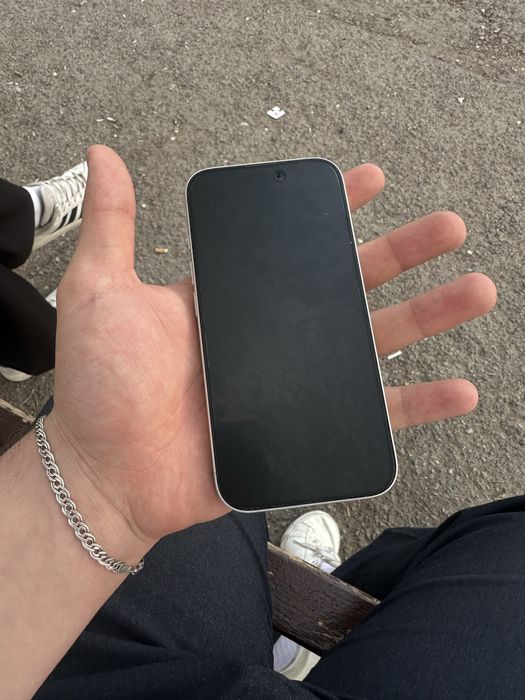 продам или обменяю iphone 16