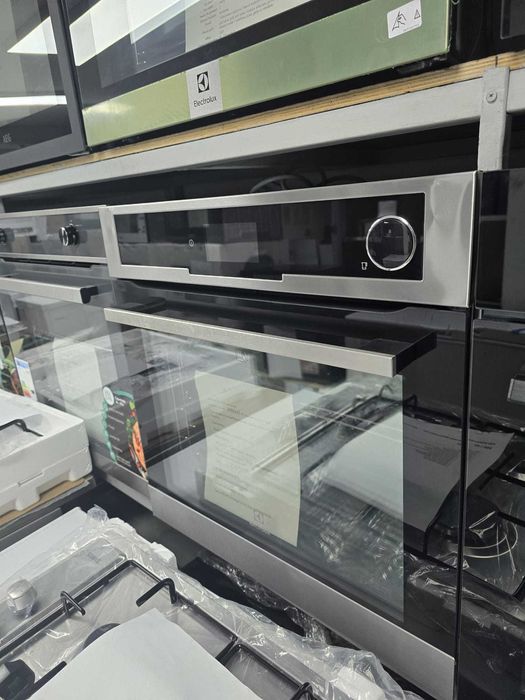 Cuptor electric cu Abur  nou resigilat Electrolux EOB8956AOX