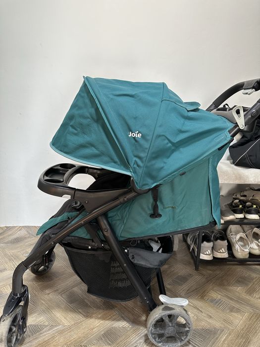 Продам коляску joie