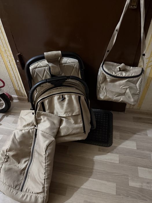 Детская коляска легкая